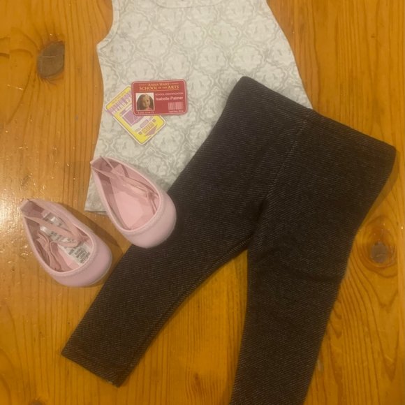 American Girl Doll Saige - Picture 6 of 8